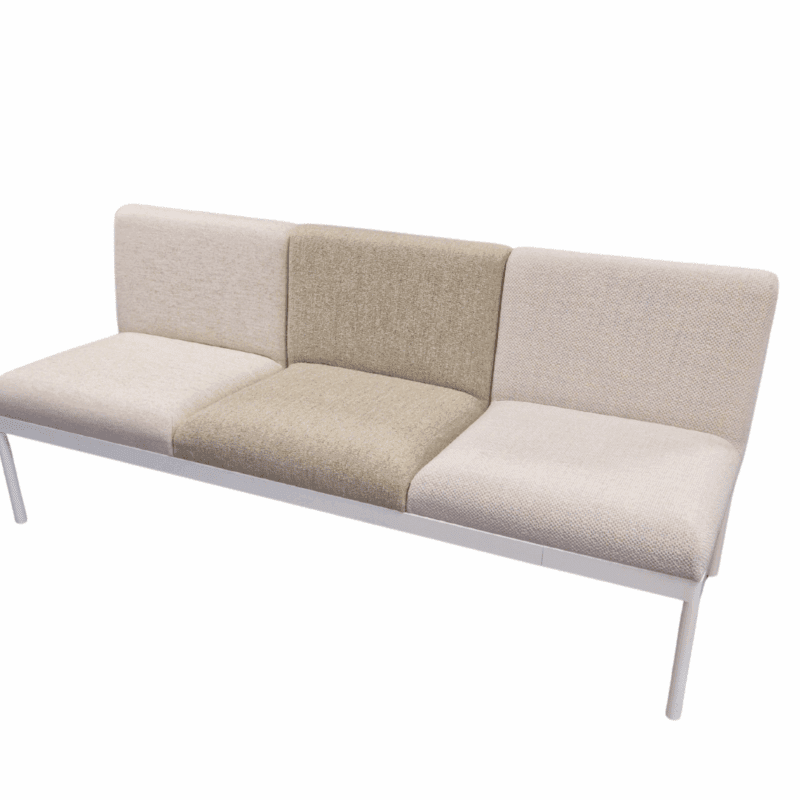 Day 3 seter sofa